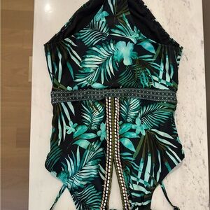 Jantzen Tropical Green and Black One Piece Swimsuit